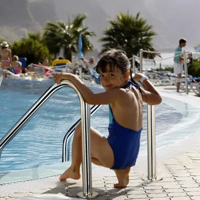 Échelle de piscine en acier inoxydable, 3 marches – image 2